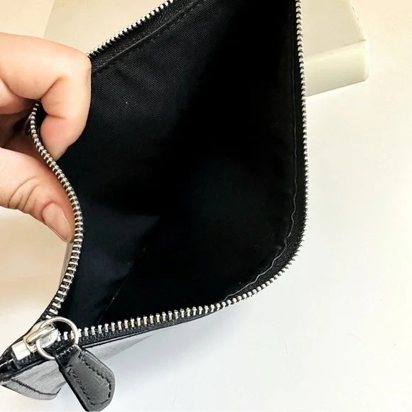 NWOT Coach New York Black Leather Zipper Polyester Lining Clutch/Pouch Bag - Picture 5 of 5